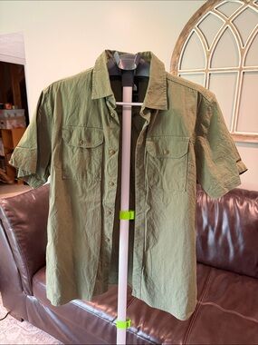 The North Face Short-Sleeve Button-Down Shirt - Olive